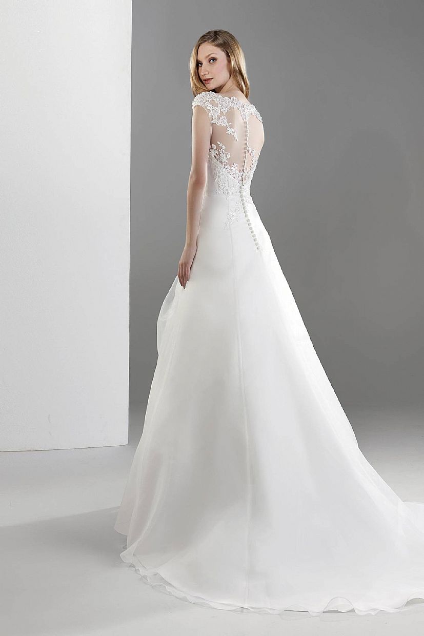 Vestido Novias Lugo Novias 2019 - Foto 1