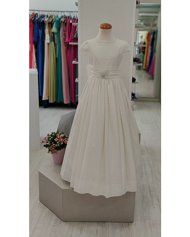 Producto: VESTIDO DE COMUNIÓN AMAYA ESCOTE CUADRADO 