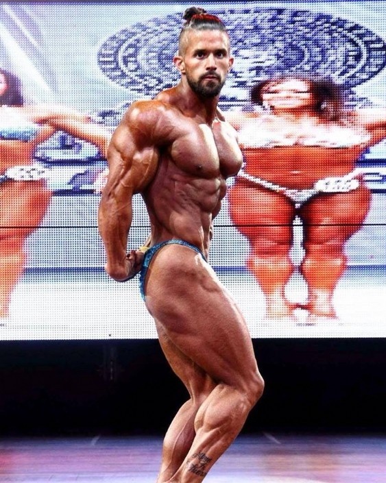 BORJA SAURA, SUBCAMPEÓN DE ESPAÑA DE CULTURISMO SENIOR. Benidorm 29 de mayo