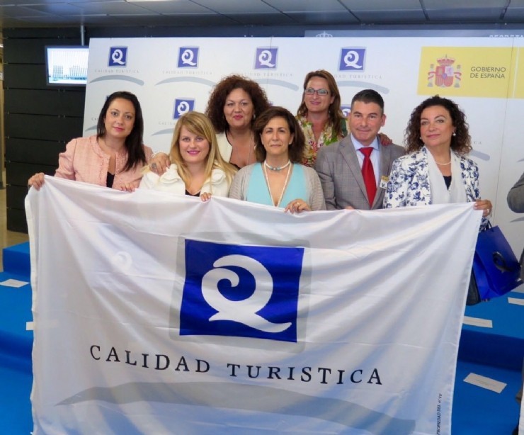 SEIS PLAYAS DE MAZARRÓN RECIBEN LA BANDERA Q DE CALIDAD TURÍSTICA