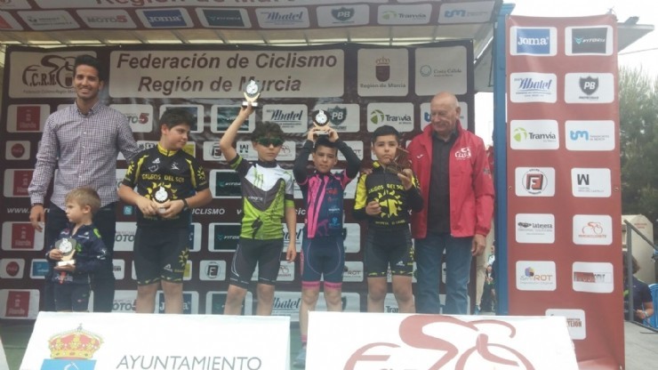 Exhibición de escuelas de ruta en Mazarrón. Domingo 8 de mayo. Avenida de la COnstitución.