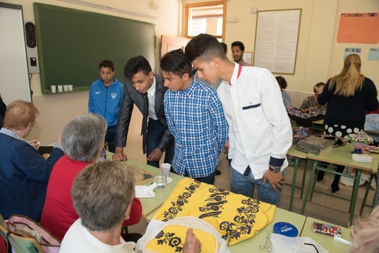 EL IES ANTONIO HELLÍN CELEBRA SU DÉCIMA JORNADA DE CONVIVENCIA INTERCULTURAL