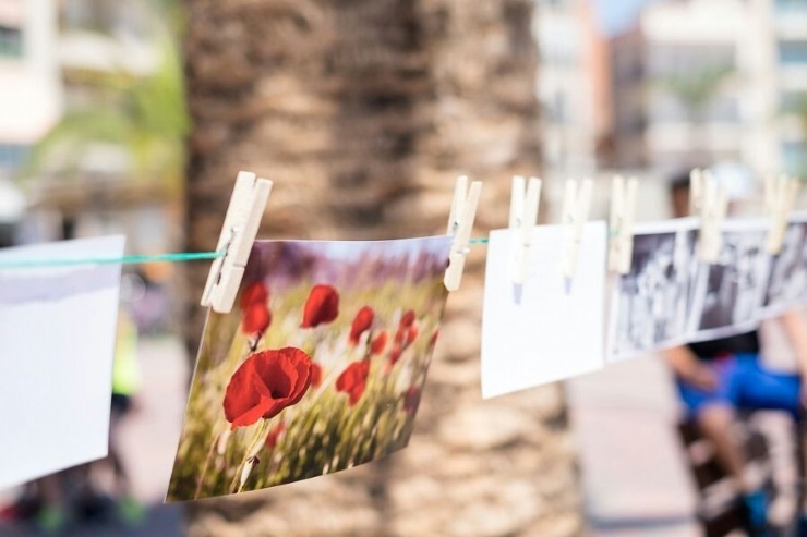 La Asociación fotográfica de Mazarrón F20. 'Tendemos a la Fotografía'. Paseo marítimo. 15 mayo