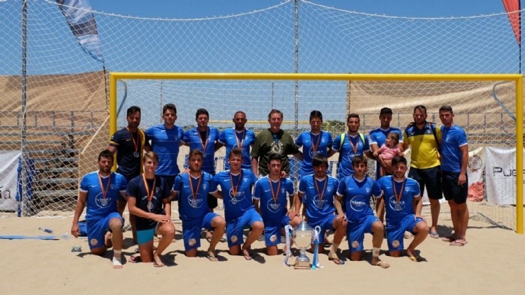 EL BALA AZUL BEACH SUBCAMPEÓN EN LA SUPERLIGA