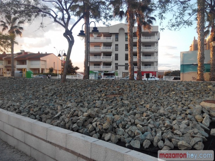 ACONDICIONAN LOS ACCESOS  A LA PLAYA DE LA ISLA