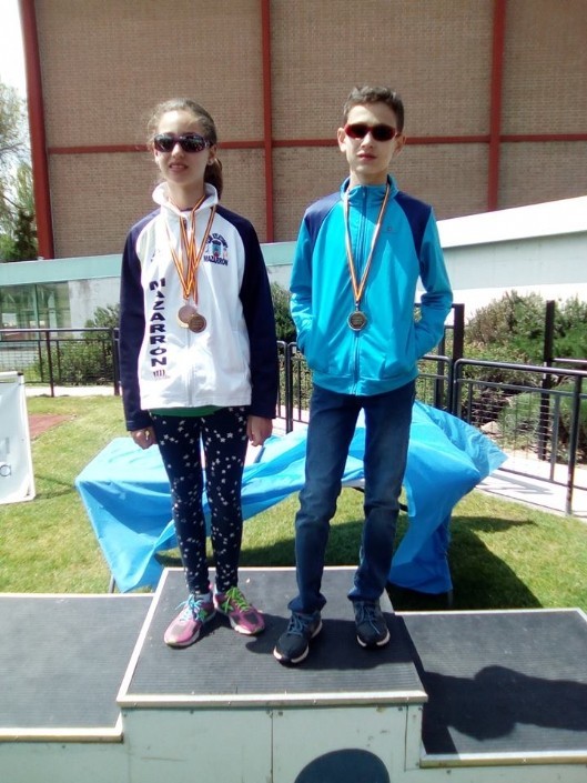 LOS MAZARRONEROS NATALIA AZNAR Y PABLO MENDEZ, PARTICIPARON EL PASADO FIN DE SEMANA EN EL CAMPEONATO DE ESPAÑA DE ATLETISMO DE DISCAPACIDAD VISUAL, CONSIGUIENDO 6 MEDALLAS DE ORO