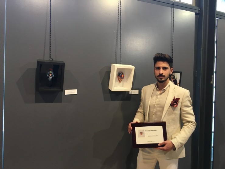 PEDRO ALONSO RECIBE EL PREMIO CIUDAD DE ELDA