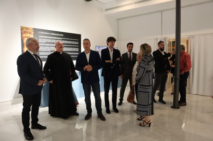 Abre sus puertas la exposición ´SAGRADOS. Historia de un templo. La iglesia de San Antonio de Padua de Mazarrón´