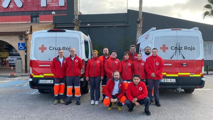 Doce voluntarios de Cruz Roja Mazarrón se desplazan a Valencia por la DANA