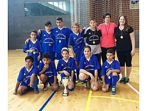 LOS COLEGIOS MANUELA ROMERO Y GINÉS GARCÍA SE PROCLAMAN CAMPEONES REGIONALES EN FÚTBOL SALA Y BALONCESTO ESCOLAR