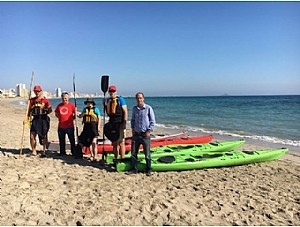 Turismo busca seducir al turista danés con rutas en kayak por la Costa Cálida 