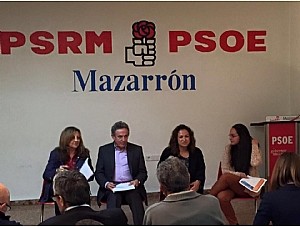 PSOE-MAZARRÓN. Asamblea informativa con  la Diputada Regional Isabel Casalduero y del Senador Francisco Javier Oñate.