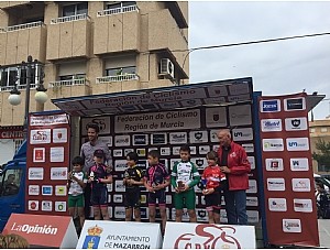 Exhibición de escuelas de ruta en Mazarrón. Domingo 8 de mayo. Avenida de la COnstitución.