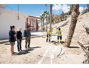 ADECÚAN EL ENTORNO DE LA ESTACIÓN DE AUTOBUSES DE PUERTO DE MAZARRÓN GRACIAS AL PROYECTO MUNICIPAL DE GARANTÍA JUVENIL