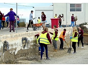 `MAZARRÓN BAHIA ALPHA LEOS´ COLABORA CON CRUZ ROJA ESPAÑOLA