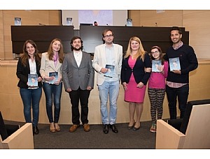 EL AUTOR MAZARRONERO JAVIER HERVÁS PRESENTA SU POEMARIO “EL FANTASMA DE TU ABRAZO”