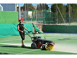 MEJORAS EN LA PISTA DE TENIS DEL POLIDEPORTIVO